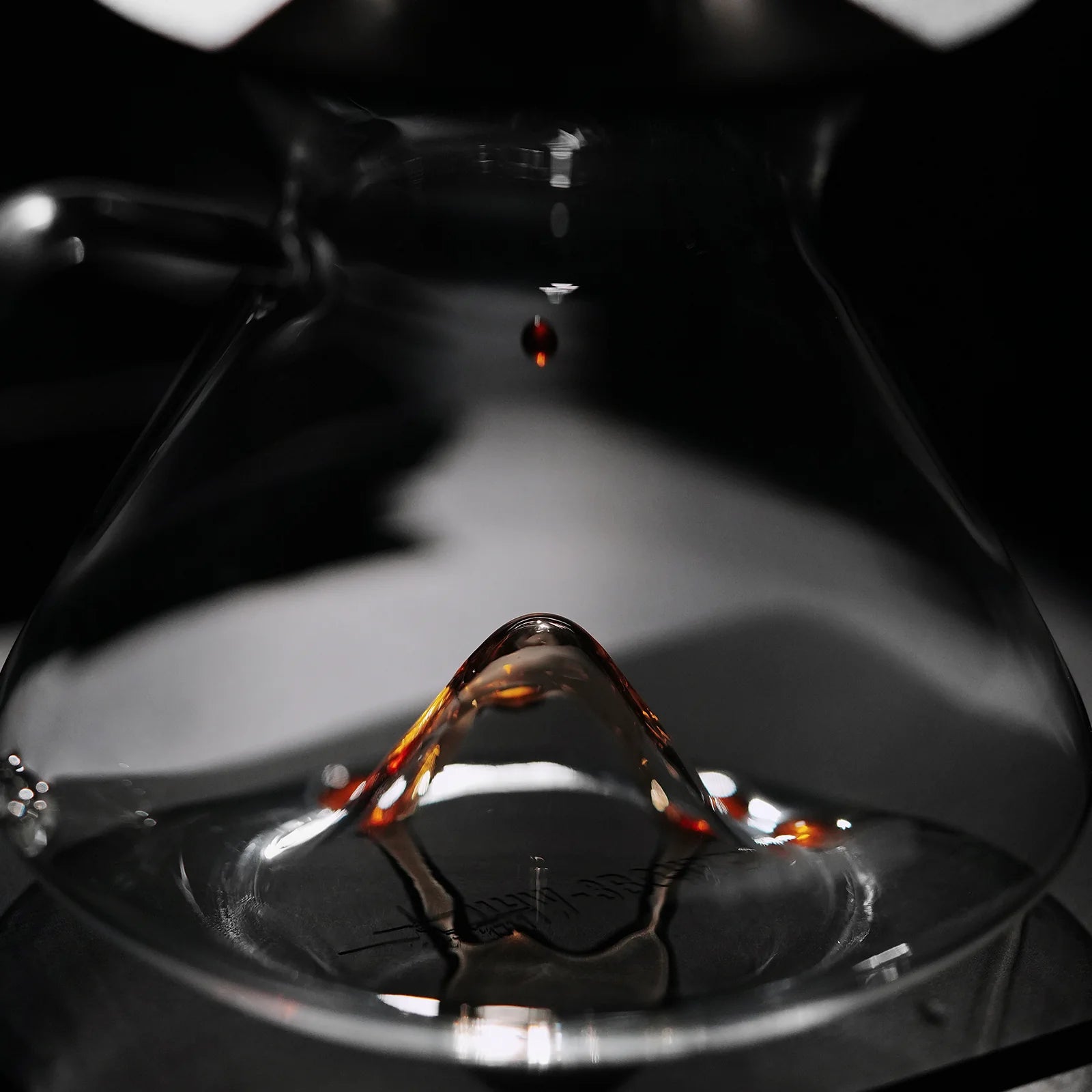 Hill Coffee Server - MHW-3Bomber