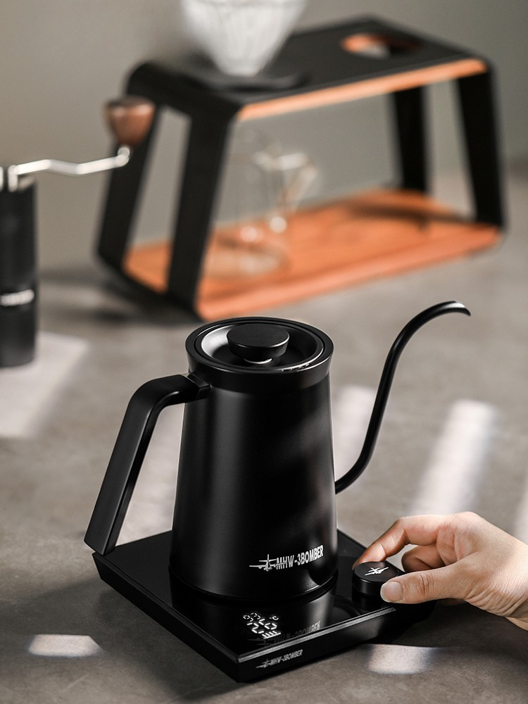 Assassin Gooseneck Electric Kettle - MHW-3Bomber